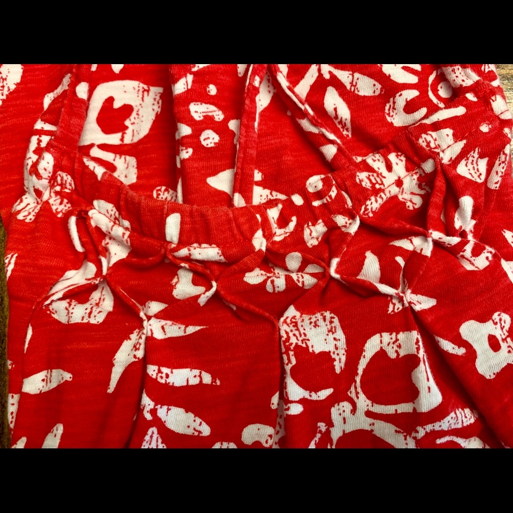 🌼Old Navy Little Girls Red Top (M)🌼 - Picture 3 of 6